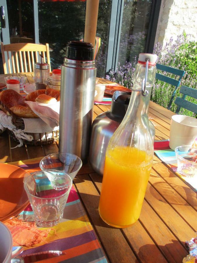 Bed and Breakfast La Grange Aux Hirondelles Sancoins Exterior foto