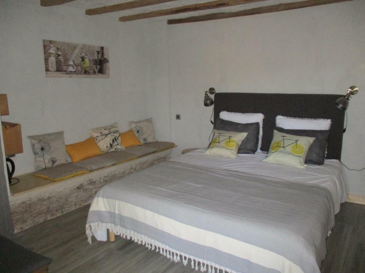 Bed and Breakfast La Grange Aux Hirondelles Sancoins Exterior foto